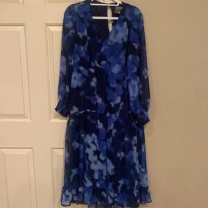 Taylor Blue Patterned Long Sleeve Dress